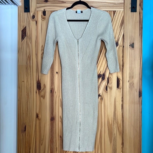 Venus sweater dress - Picture 1 of 4